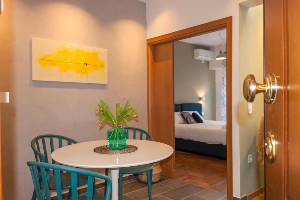 Deluxe Urban 2Br Apt By Nat. Archaelogical Museum Atene Esterno foto